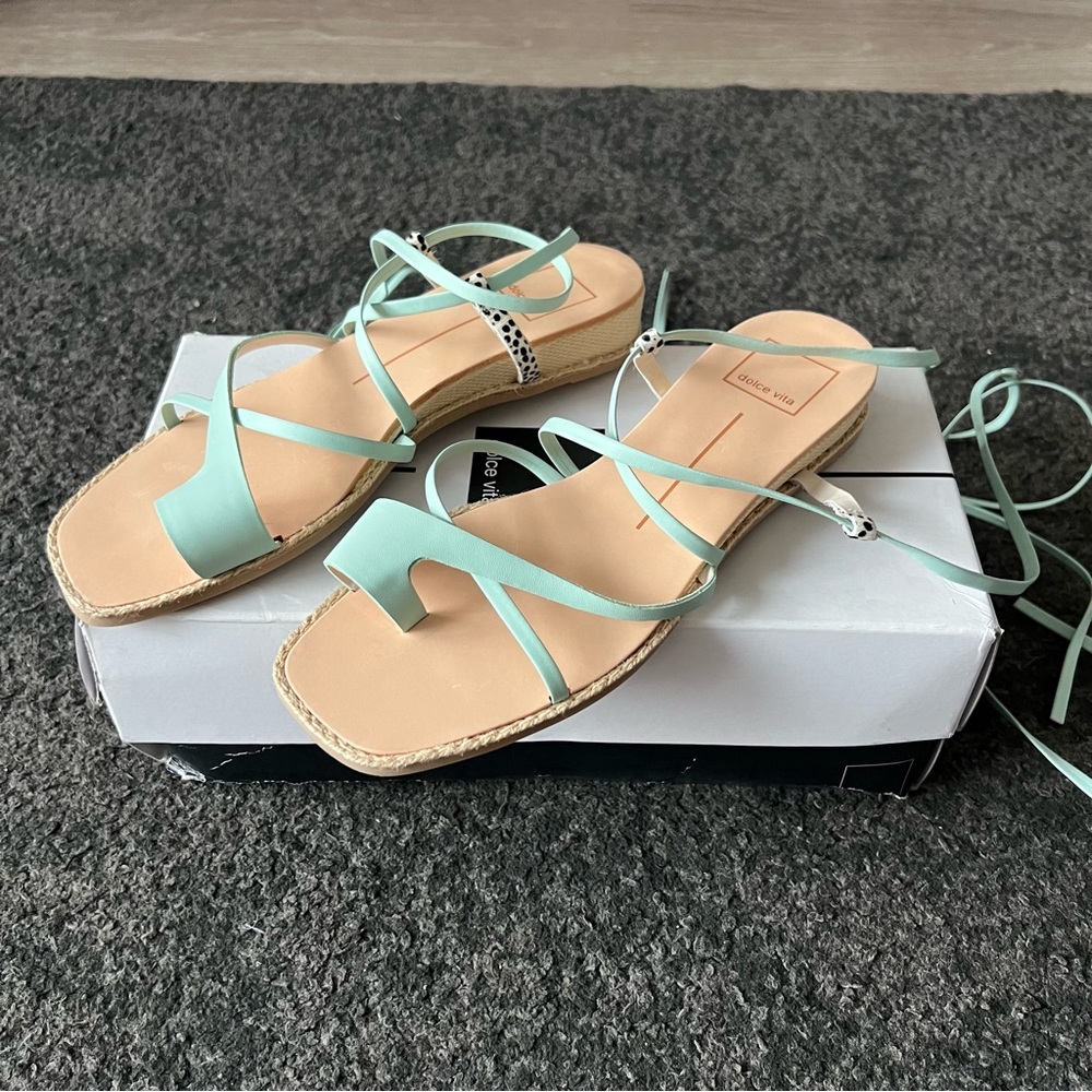 NWOT Dolce Vita Turquoise Sandals - 7M